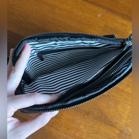 OG Sling Wallet - Picture 4 of 5